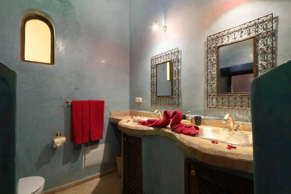 Riad En Exlusivite A 5Min De La Place Jamaa El Fna Marrakesh 0*,